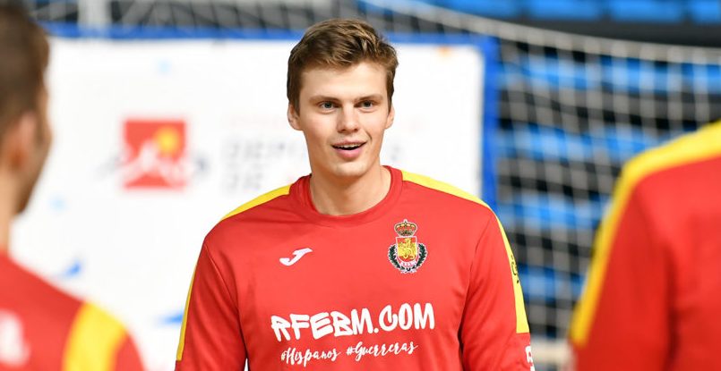 Лига ASOBAL. Уроженец России и подданный Испании Сергей Эрнандес продлил контракт с "Логроньо" еще на сезон