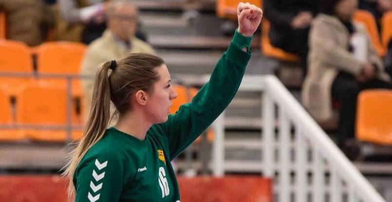 Официально. Черногорская вратарь Любица Ненезич стала игроком румынской "Дунэри"