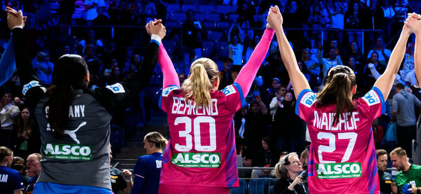 Женская сборная Германии взяла реванш у команды Нидерландов за поражение в первом товарищеском матче