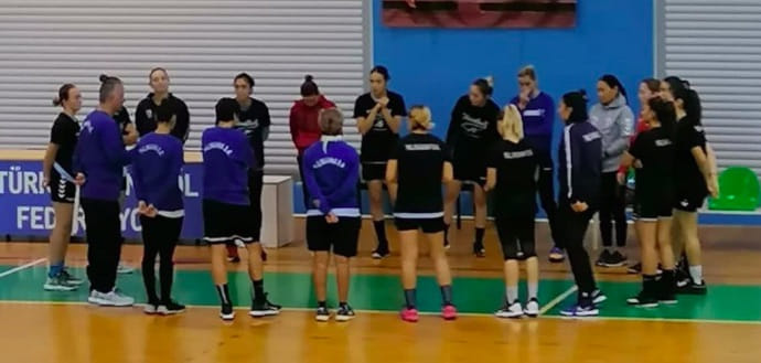 Кубок ЕГФ. "Яликавак" снова оказался сильнее "Измира" в турецком дерби и вышел в 1/8 финала