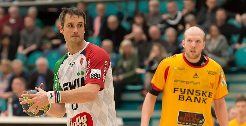 Дания. Двукратный чемпион Европы Бо Спеллерберг будет играющим тренером клуба "Элстюкке Юллинг" (Д2)