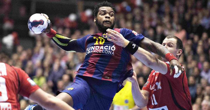 Испания. Седрик Сорендо: "Мой контракт с "Барселоной" заканчивается. Сейчас ведем беседу с руководством, обсуждаем продление"