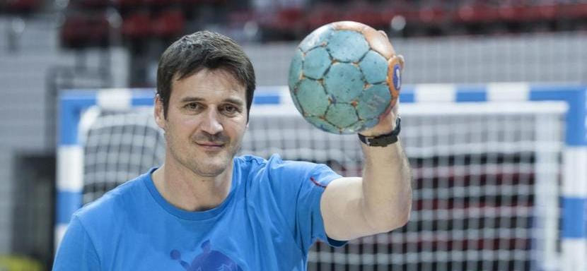 Венгрия. После слабого старта сезона "Чурго" расстался с главным тренером испанцем Мариано Ортегой