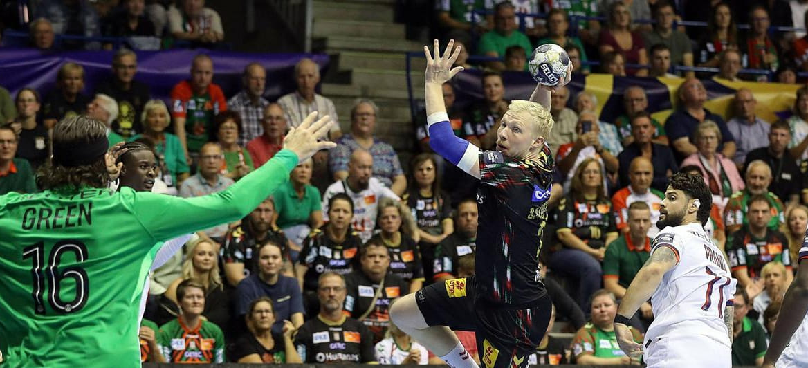 "ПСЖ" у Мадсена пока сыроват. "Загреб" без Петковича впервые проиграл в Лиге чемпионов "Еврофарму"