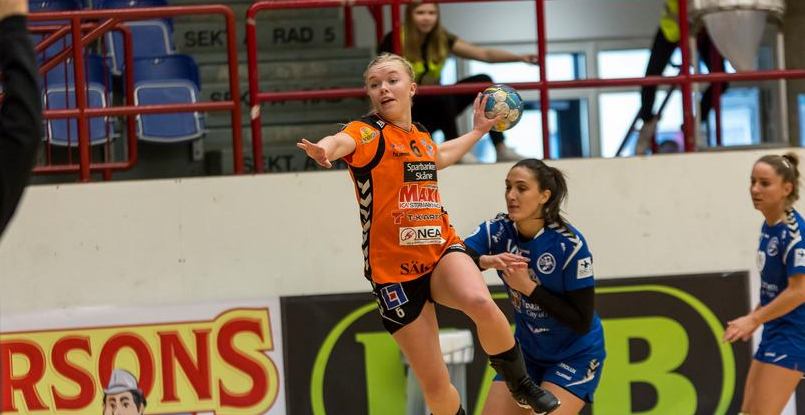 Кубок вызова. Шведский "Кристианстад" вышел в полуфинал турнира