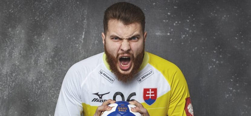 Венгрия. Голкипер "Шали" и сборной Словакии Мартин Конечны продолжит карьеру в "Татабанье"