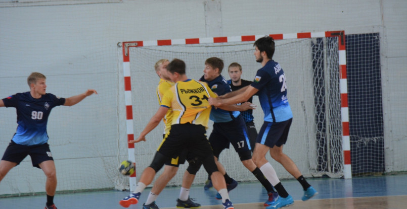 2 августа. Прямая трансляция матчей второго игрового дня Кубка памяти Станислава Малютина в Саратове с участием команд Суперлиги (ВИДЕО)