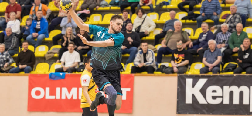 Левый полусредний Алексей Павельев продлил трудовой договор с "Динамо-Сунгулем" из Челябинской области