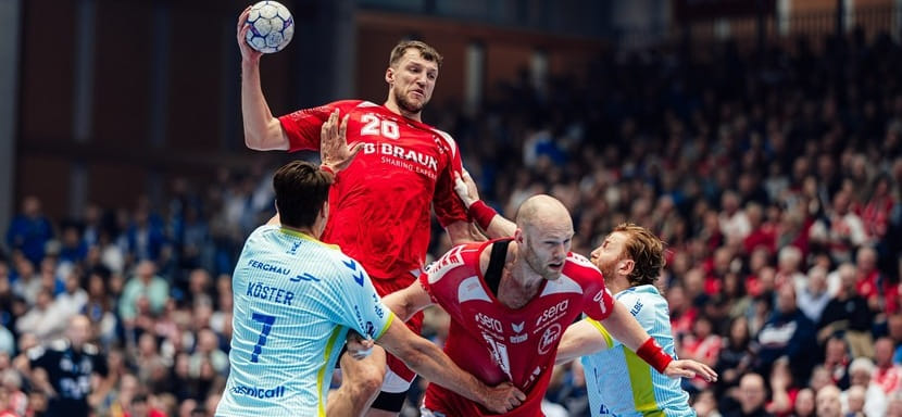 Источник: левый полусредний "Мельзунгена" и сборной Беларуси Владислав Кулеш продолжит карьеру в македонском "Вардаре"