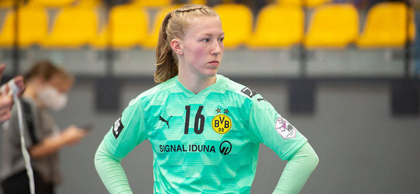 Delo Лига чемпионов. Сэйв голландки Яры тен Холте из дортмундской "Боруссии" признан лучшим в первом туре группового раунда (ВИДЕО)