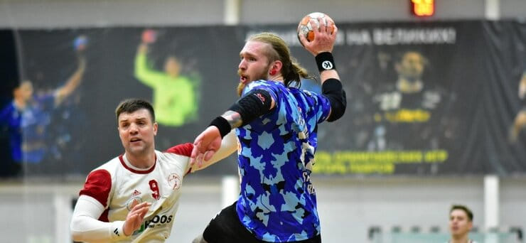 Вячеслав Касаткин: "Мне нравится румынский гандбол — и по атмосфере, и по стилю игры. А в других вариантах все было слишком шатко"