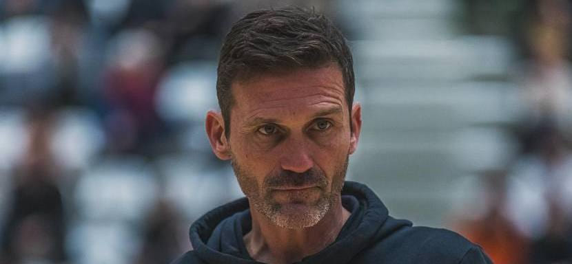 Чемпион мира-2001 в составе сборной Франции Стефан Плантен покинул пост главного тренера "Пари-92"