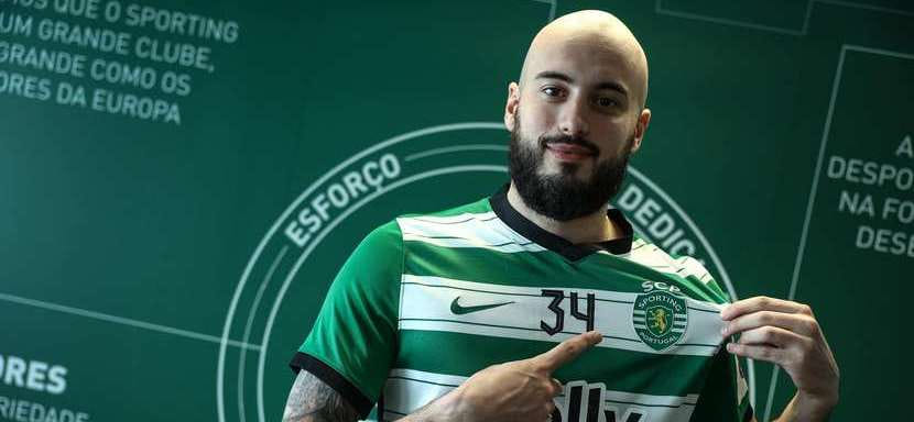 Португалия. Французский левый крайний Этьен Моке продлил контракт с лиссабонским "Спортингом"