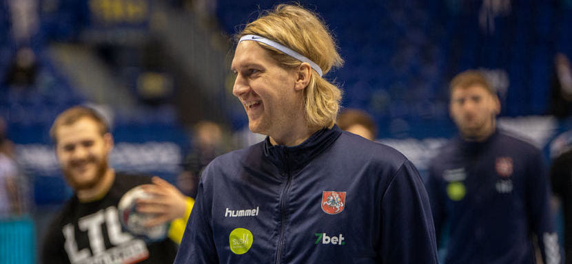 ЧЕ-2022. Айденас Малашинскас: "О гандболе в Литве говорят, гандбол в стране не умер. Будь у нас больше опыта, турнир мог сложиться несколько иначе"