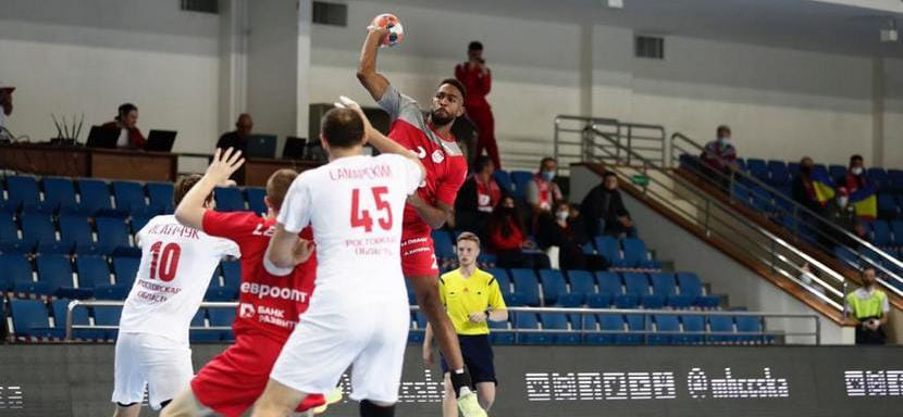 Кубок Париматч. В стартовой игре турнира минский СКА минимально обыграл "Донских казаков"-ЮФУ. Белорусский клуб вышел в финал