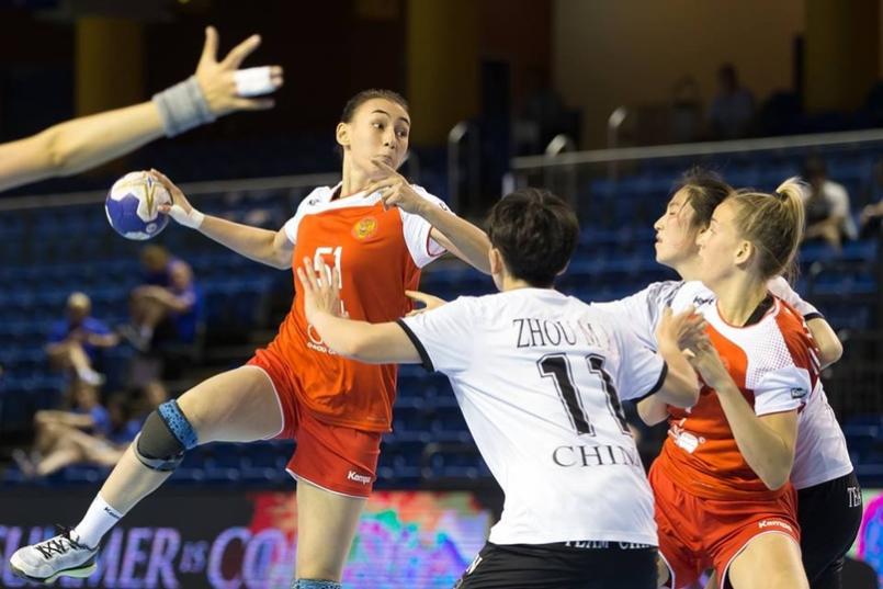 Молодежный ЧМ-2018. Россиянки стартовали: забавы девушек питают