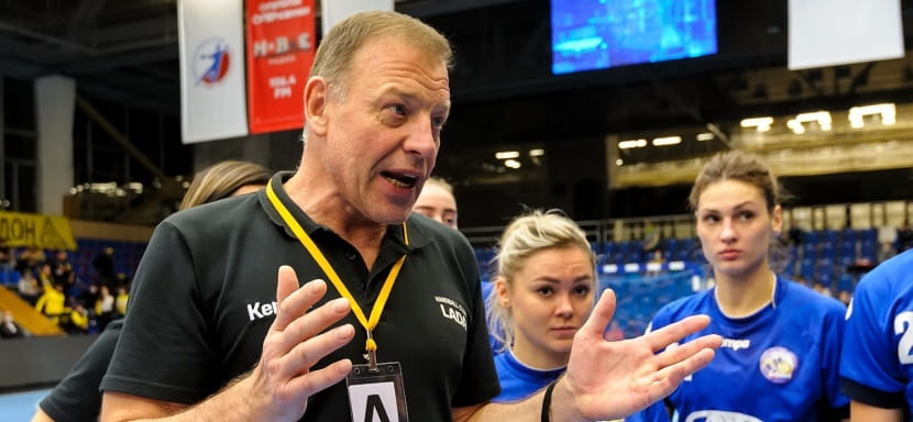 Экспертиза Алексея Алексеева. "Когда в гандболисте просыпается судья, игрок в нем засыпает"