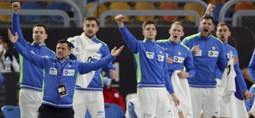 ЧМ-2021. Юре Доленец: "Инфекция подкосила нас за день до матча. Такое случилось не только с нами на этом чемпионате. Это немного странно"