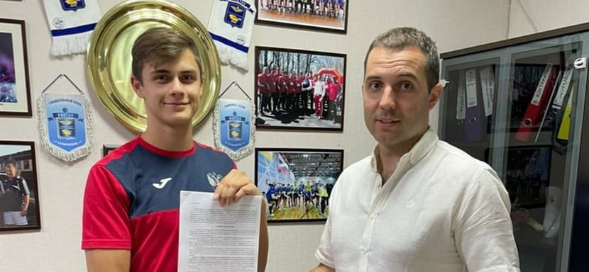 Суперлига. 17-летний разыгрывающий Никита Резник будет выступать за основной состав ставропольского "Виктора"