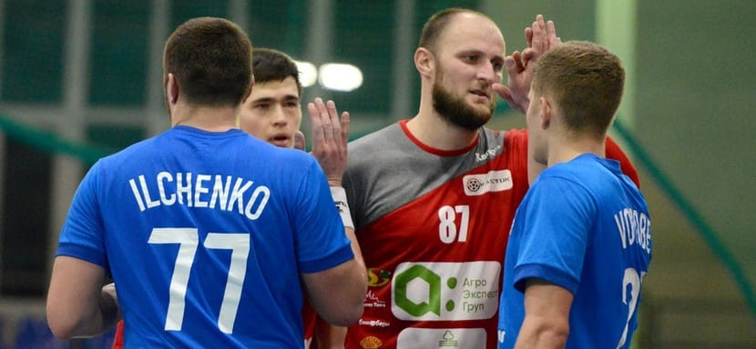 Olimpbet Суперлига. 34-летний левый полусредний Никита Самарский покинул волгоградский "Каустик". Он продолжит карьеру в Греции