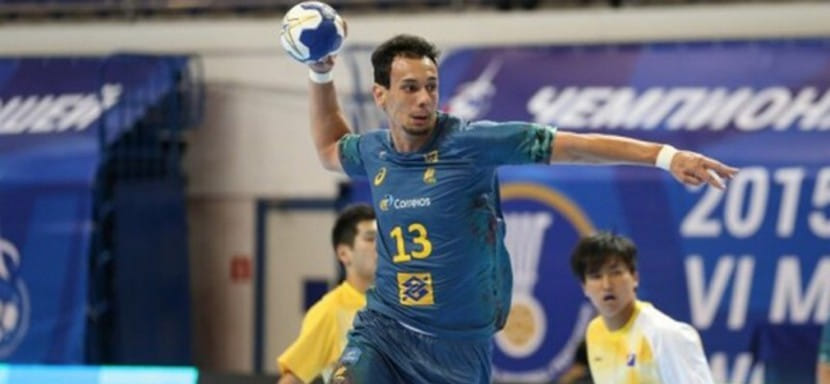 Бразильский разыгрывающий Патрик Лемос сменил греческий "Олимпиакос" на АЕК