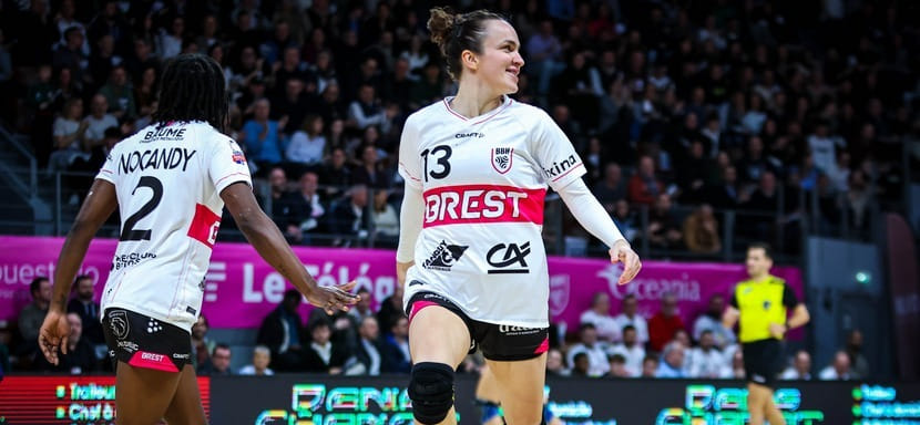 В женской Лиге чемпионов стартует 13-й тур: в субботу свои матчи сыграют команды россиянок Анны Вяхиревой и Дарьи Дмитриевой