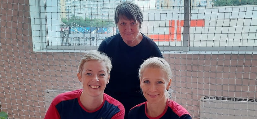 Россия. Чемпионки мира Мария Сидорова и Татьяна Дронина навестили свою первую наставницу Тамару Золкину