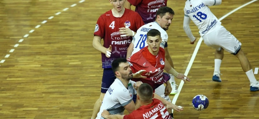 Чемпион Беларуси сыграет в Бресте: сегодня состоится "класико" с участием мешковцев и минских армейцев