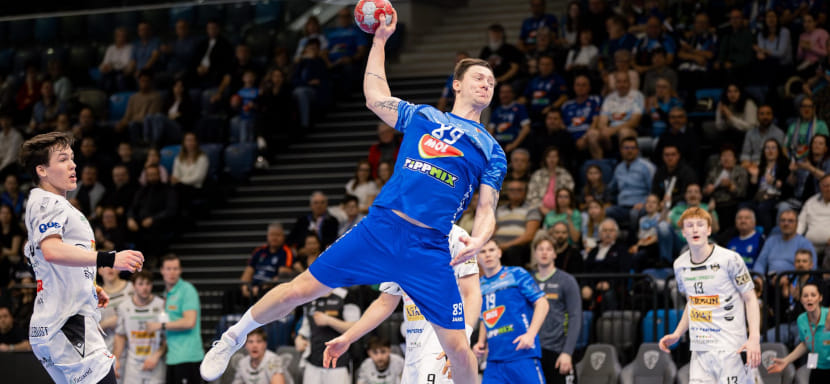 "Татабанья" Дмитрия Житникова, уступая после первой половины 4 мяча, одолела "Сигетсентмиклош" в домашнем матче чемпионата Венгрии