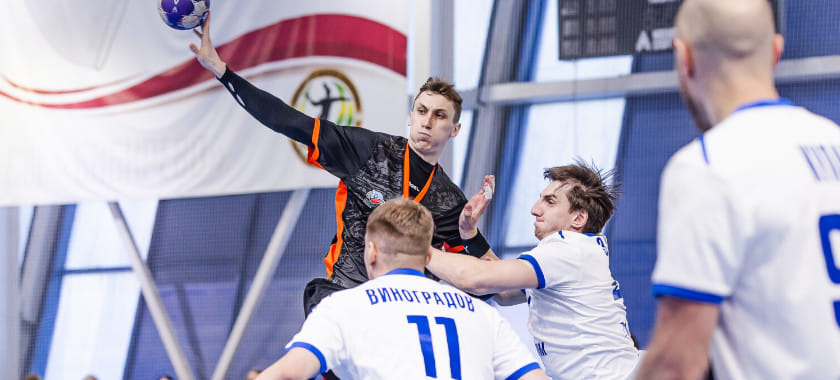 Петербургский "Зенит" стартовал в плей-офф чемпионата России с разгромной гостевой победы в Москве над местной "Академией"