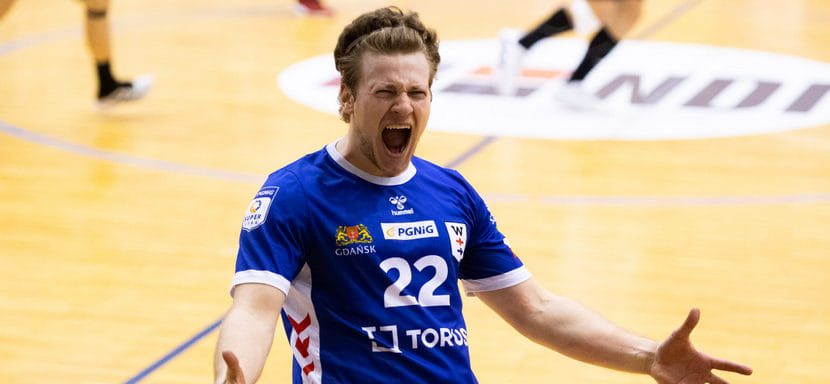 Польша. “Кельце” оформил 16-ю победу кряду. Виктории также одержали “Выбжеже”, “Калиш” и “Азоты”