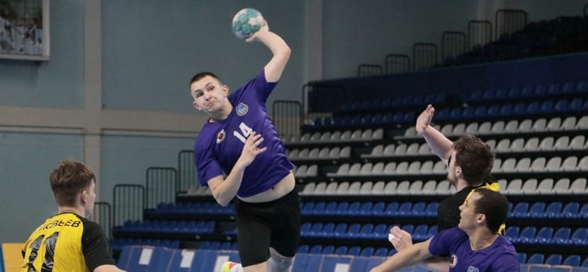 Молодёжное первенство России. Юноши. Команда из Чехова разгромила гостей из Москвы и остальные результаты матчей среды