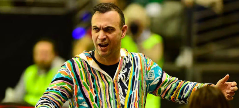 Боб Ханнинг: "Бюджет "Берлина" — 11 млн евро. Переходы Матиаса Гидселя и Симона Пютлика финансируются спонсорами отдельно"