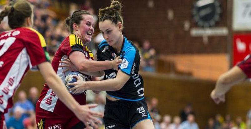 Германия. Талантливая полусредняя Леони Паторра подписала профессиональный контракт с "Битигхаймом"