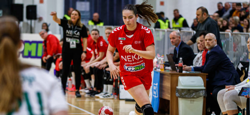 Венгрия. "Мошонмадьяровар" объявил о подписании контракта с одним из лидеров молодёжной сборной 18-летней Эмилией Варгой