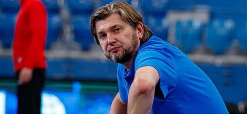 Olimpbet Суперлига. Игорь Левшин: "Внушает оптимизм, что Паша Атьман тренируется уже в полную силу и скоро вернется на площадку"