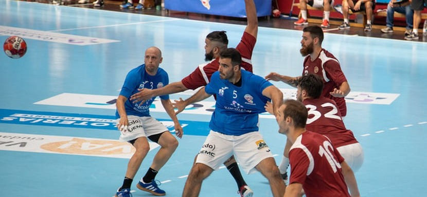 Испания. Товарищеский матч между "Куэнкой" и "Вальядолидом" отменен из-за подозрения на COVID-19 у одного из игроков