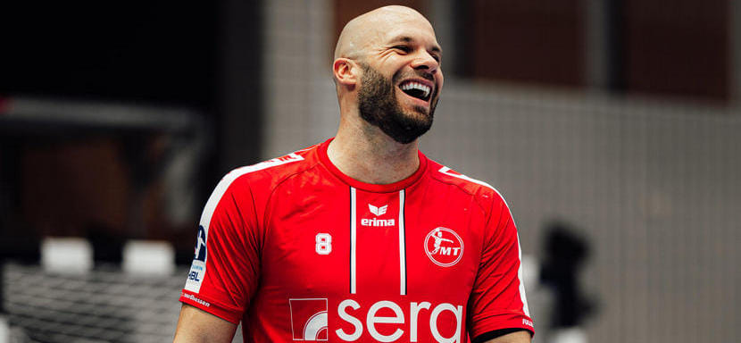 Венгерский специалист по игре в защите Адриан Шипош продолжит защищать цвета "Мельзунгена"