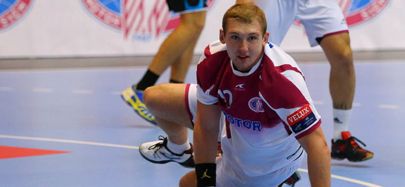 Греция. 34-летний украинский линейный Александр Шевелев сменил "Диомидис" на АЕК. Контракт рассчитан до конца сезона