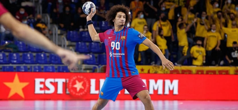 Источник: правый полусредний сборной Египта и "Барселоны" Али Зейн продолжит карьеру в бухарестском "Динамо"