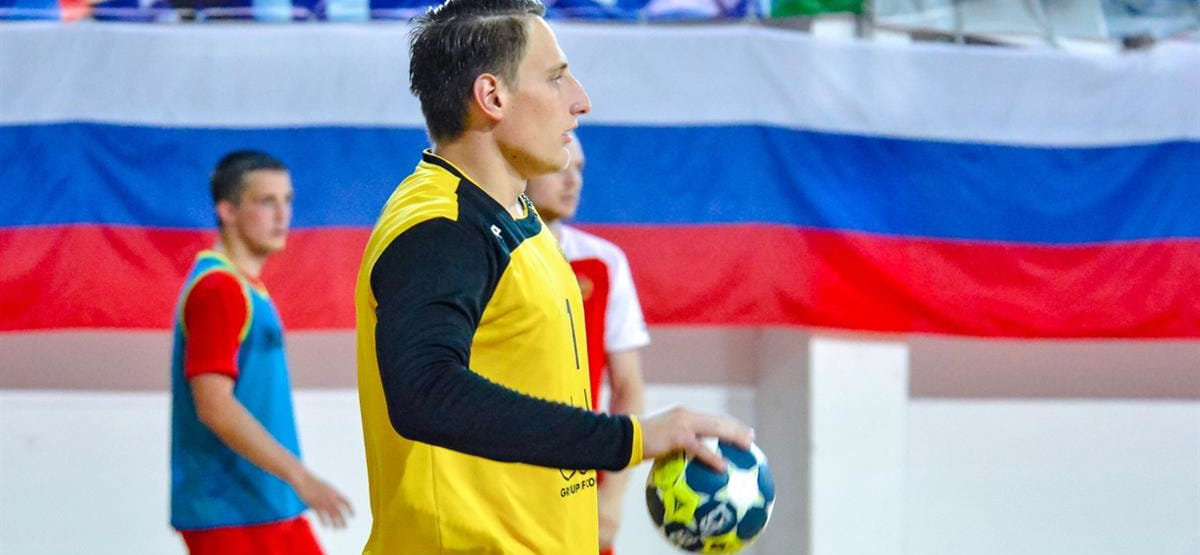 Беларусь. Российский вратарь Денис Заболотин — лучший, по мнению болельщиков, игрок клуба "Мешков Брест" в прошедшем мае