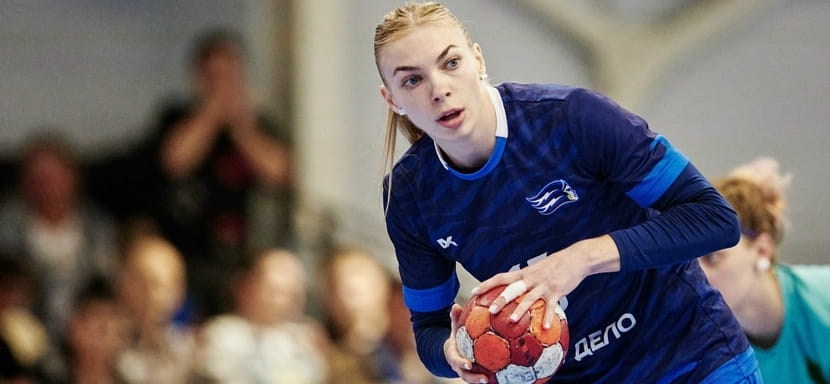 Правая крайняя сборной России и новороссийской "Черноморочки" Анастасия Шкитина больше не сыграет в этом сезоне из-за травмы колена