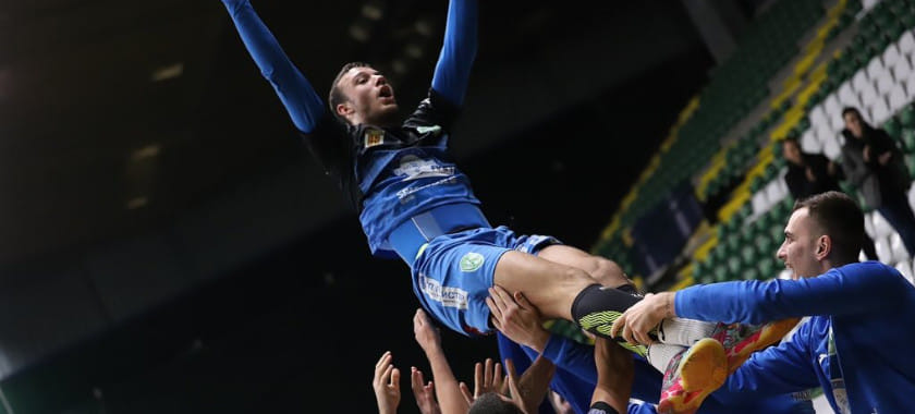 Балканы. Мужской "Чемпион" пропустил от крайнего "Еврофарма" Петара Атанасиевича рекордные 32 мяча, женский — 62 от "Гьорче Петрова"