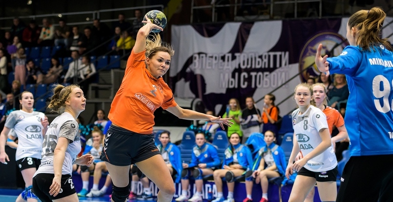 Суперлига. Левая крайняя ижевского "Университета" Наталья Решетникова продолжит карьеру в тольяттинской "Ладе"