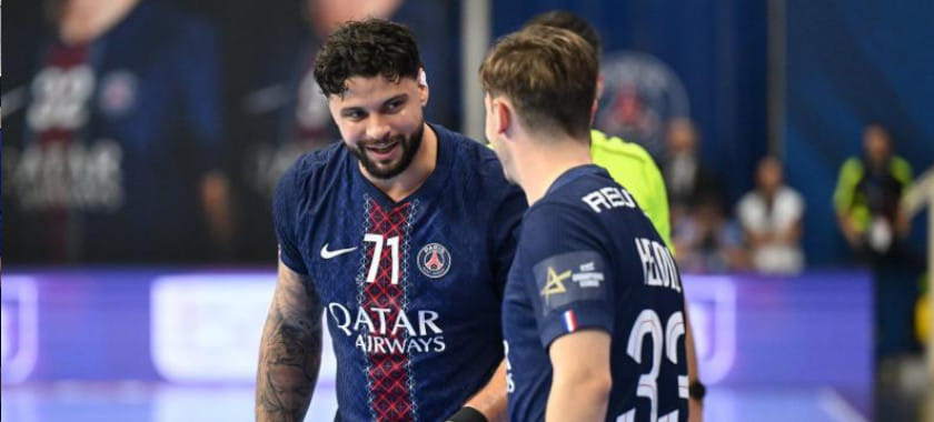 "ПСЖ" уверенно разобрался с "Шартром" в гостевом матче чемпионата Франции. Элоим Пранди забросил шесть мячей