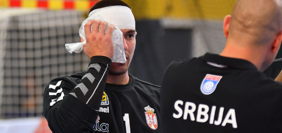 Юноши. ЧМ-2019. В матче против сборной Туниса сербский голкипер трижды получил удар мячом в голову в одной атаке (ВИДЕО)
