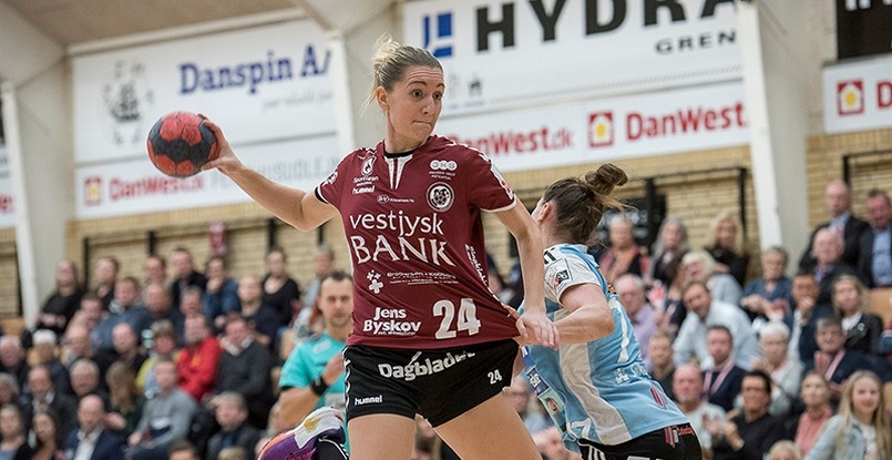 Дания. Полусредняя "Скандерборга" Стине Баун Эриксен продлила контракт с клубом