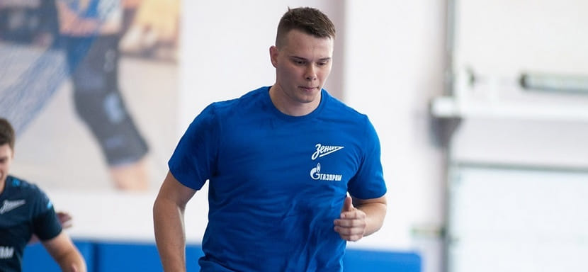 Olimpbet Суперлига. Дмитрий Кузнецов: "Решающим в переходе из ЦСКА стал разговор с Дмитрием Торговановым" (ВИДЕО)