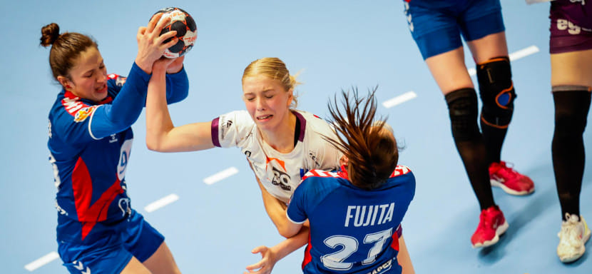 Европейская лига. Обладатель бронзы женского турнира определился только в серии пенальти. "Хернинг-Икаст" оказался сильнее "Байя-Маре"