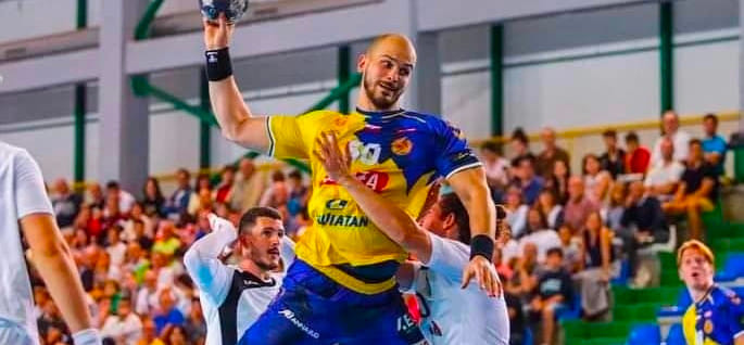 Товарищеский турнир в Веспреме. В споре за 3-е место "Фленсбург" оказался сильнее "Кельце", несмотря на пару заброшенных мячей Артёма Королька